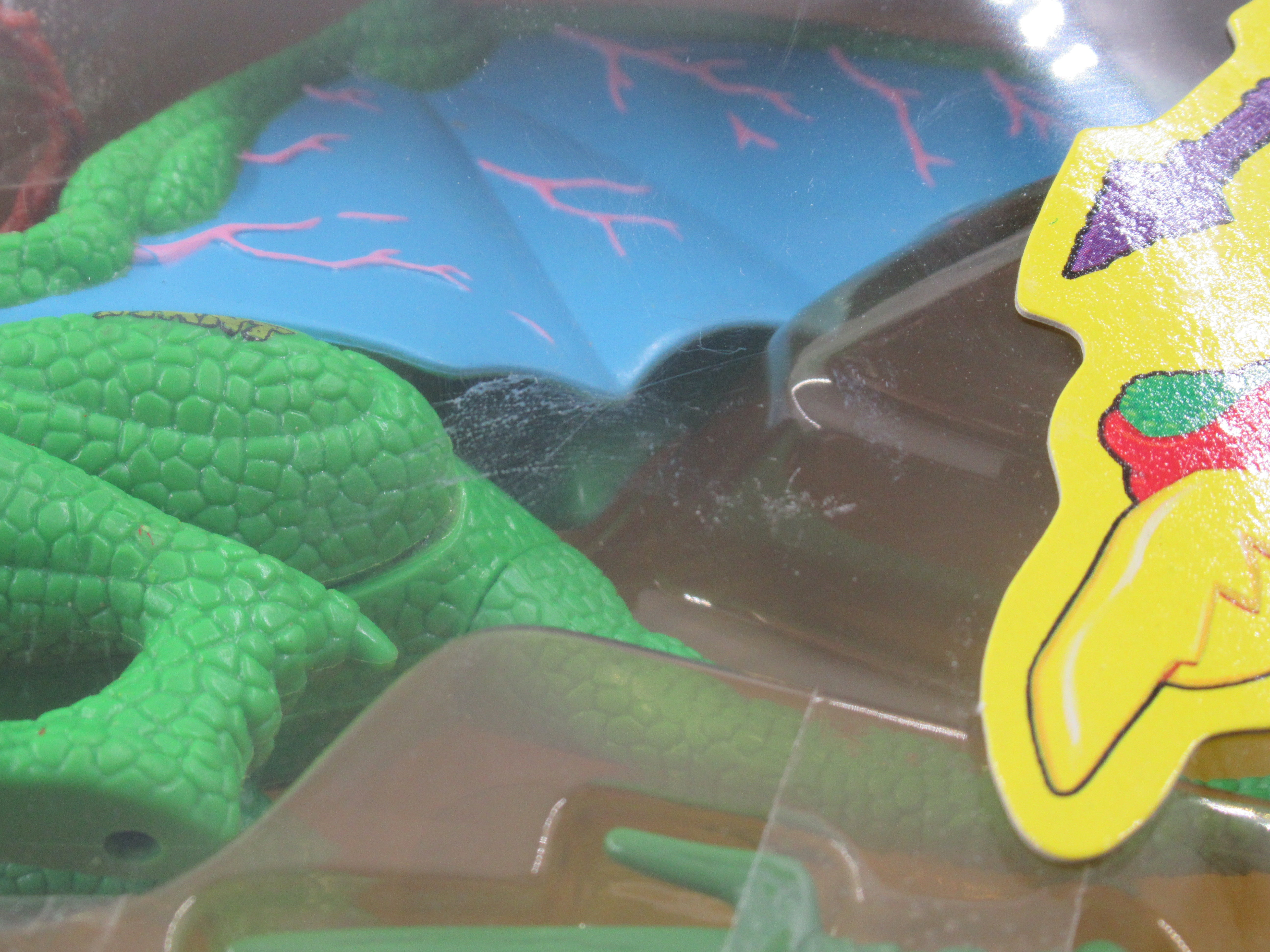 Teenage Mutant Ninja Turtles Cave-Turtle Raph and His Tubular Pterodactyl 4" Figure TMNTs - Playmates (1993)